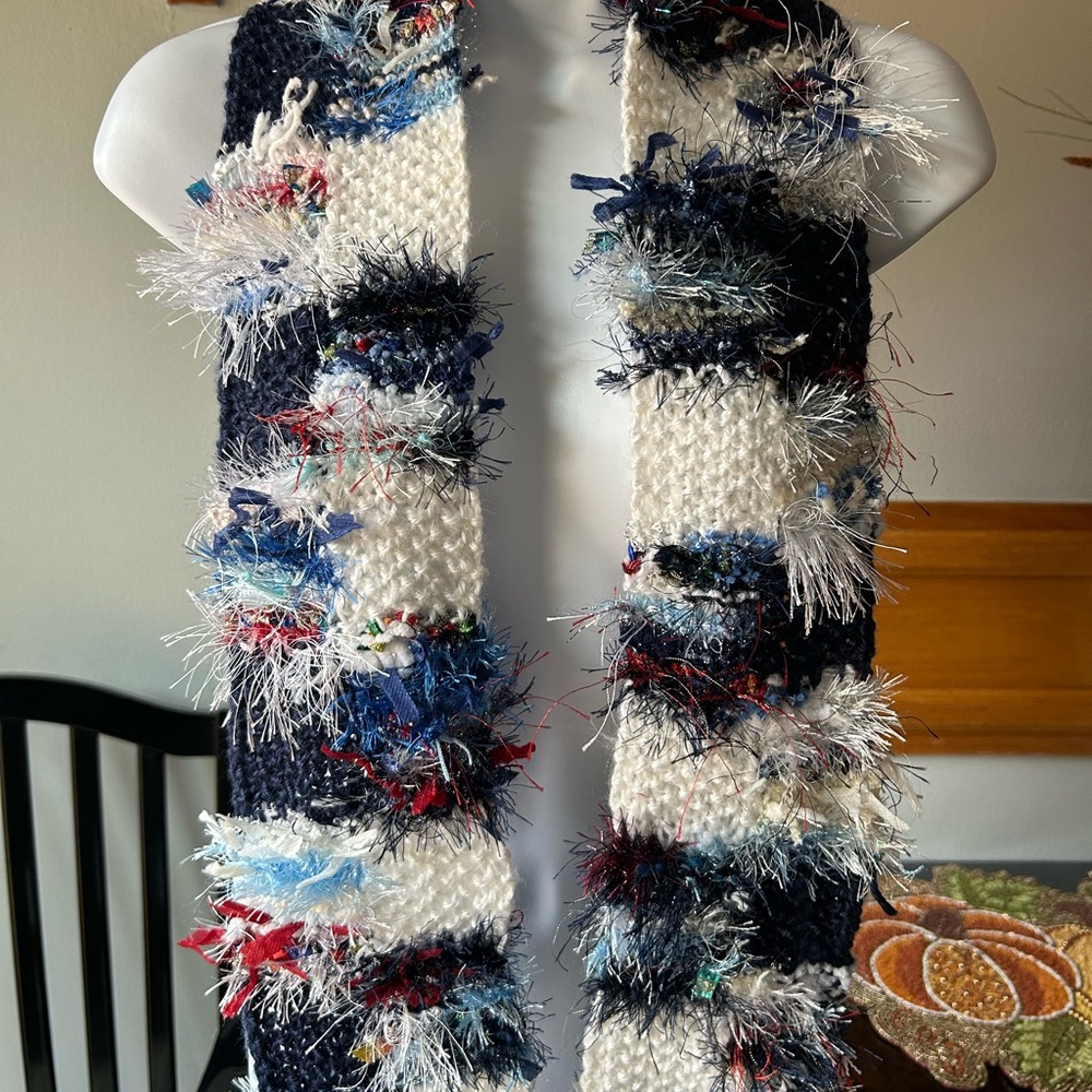Stylish Multicolor Fringed Scarf
